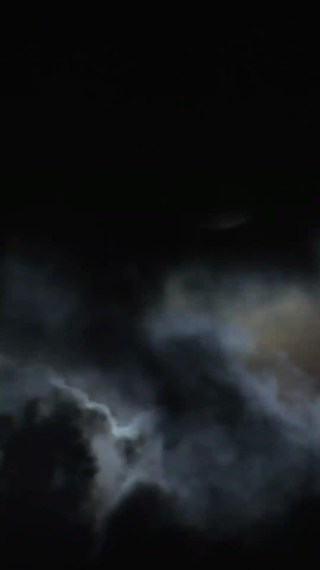 แผนร้ายใต้หน้ากากรัก