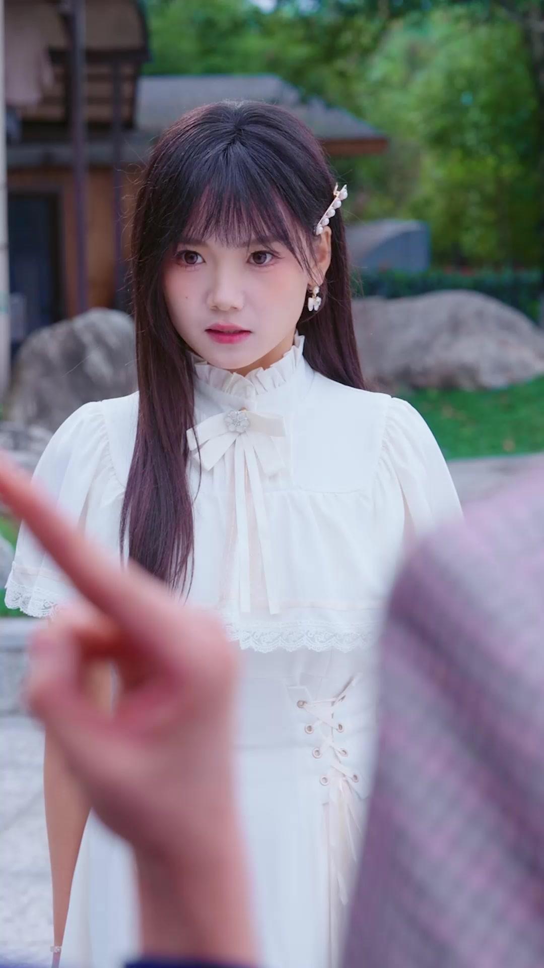 Phá Vỡ Phong Ấn