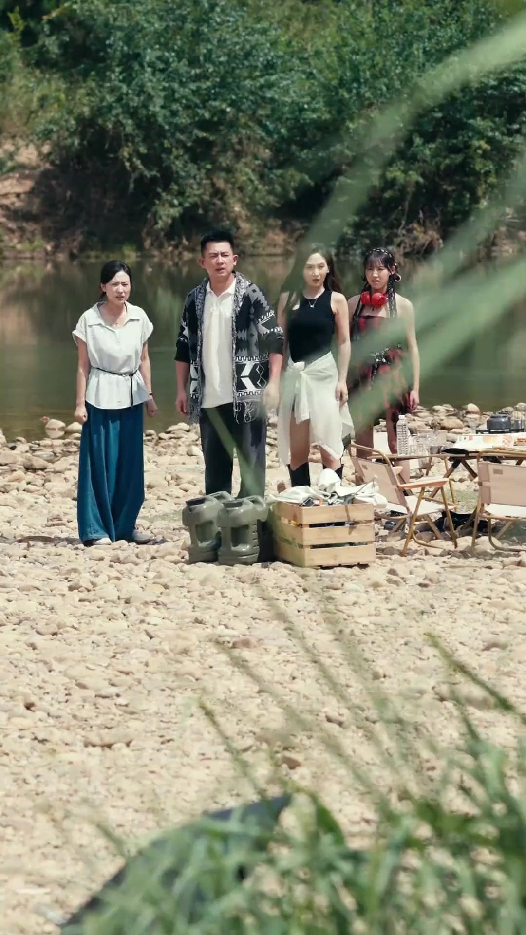 Quái Rết Trỗi Dậy