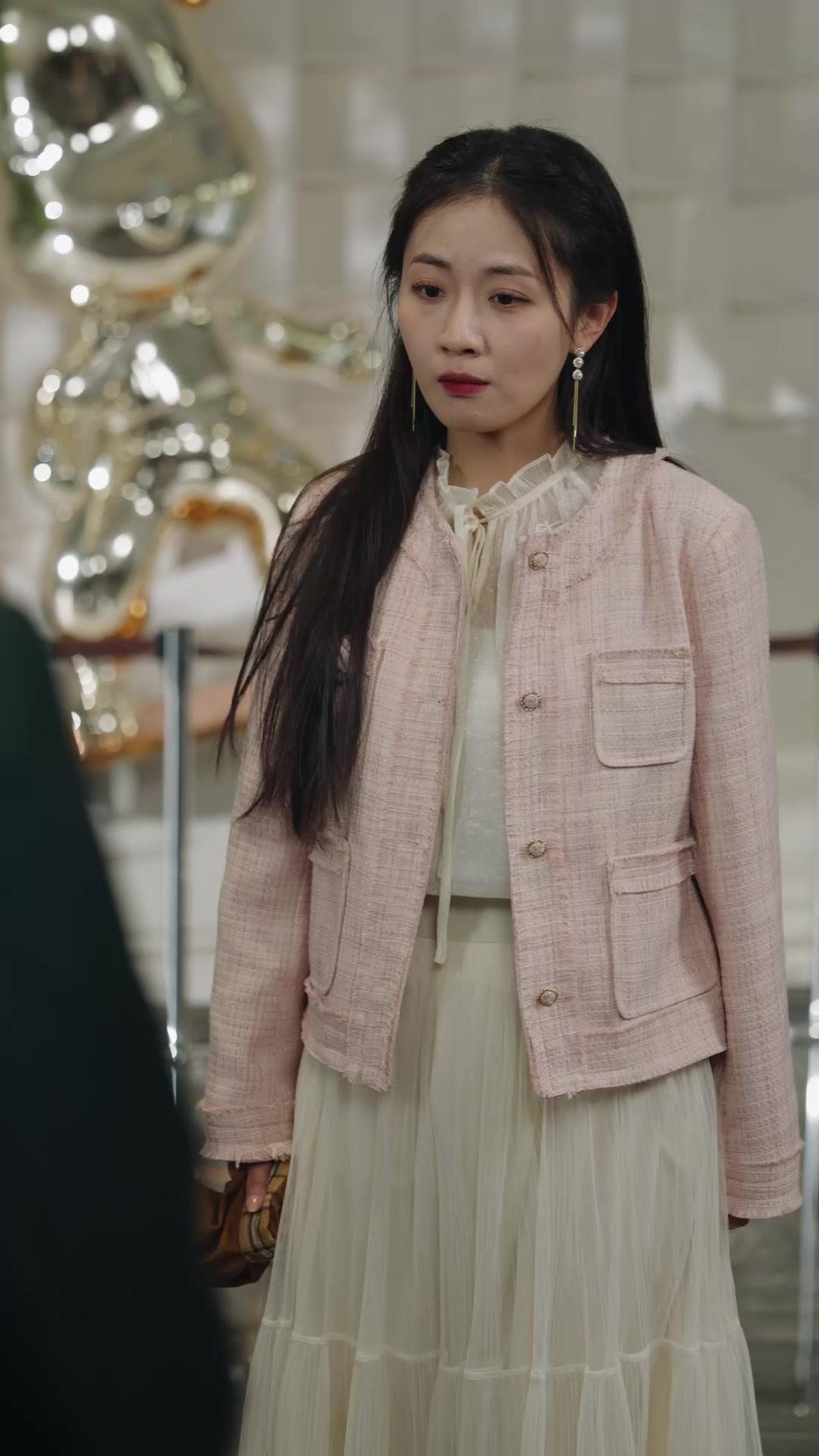 Pelakor Naik, Istri Sah Tersingkir?