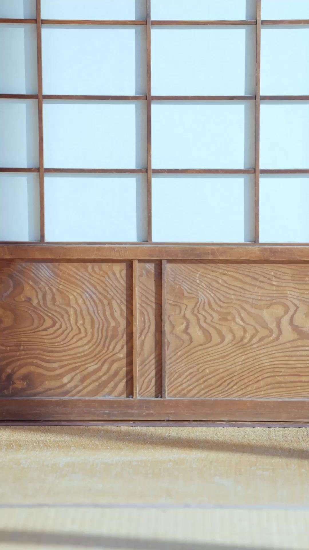 LE RETOUR TRIOMPHAL DU JEUNE PRÉSIDENT PARTI DE RIEN