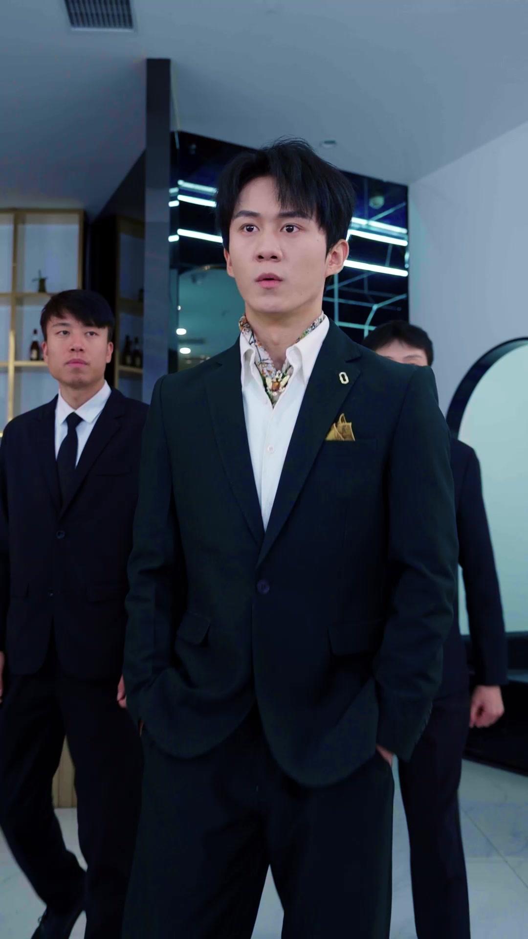 Hell Kitty Lashing Out