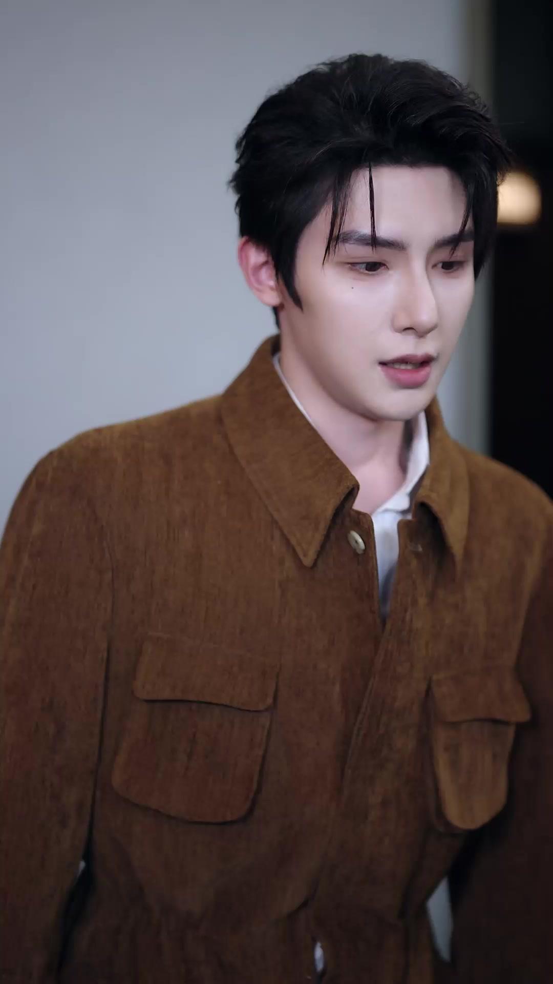 Suamiku adalah Musuh Keluargaku