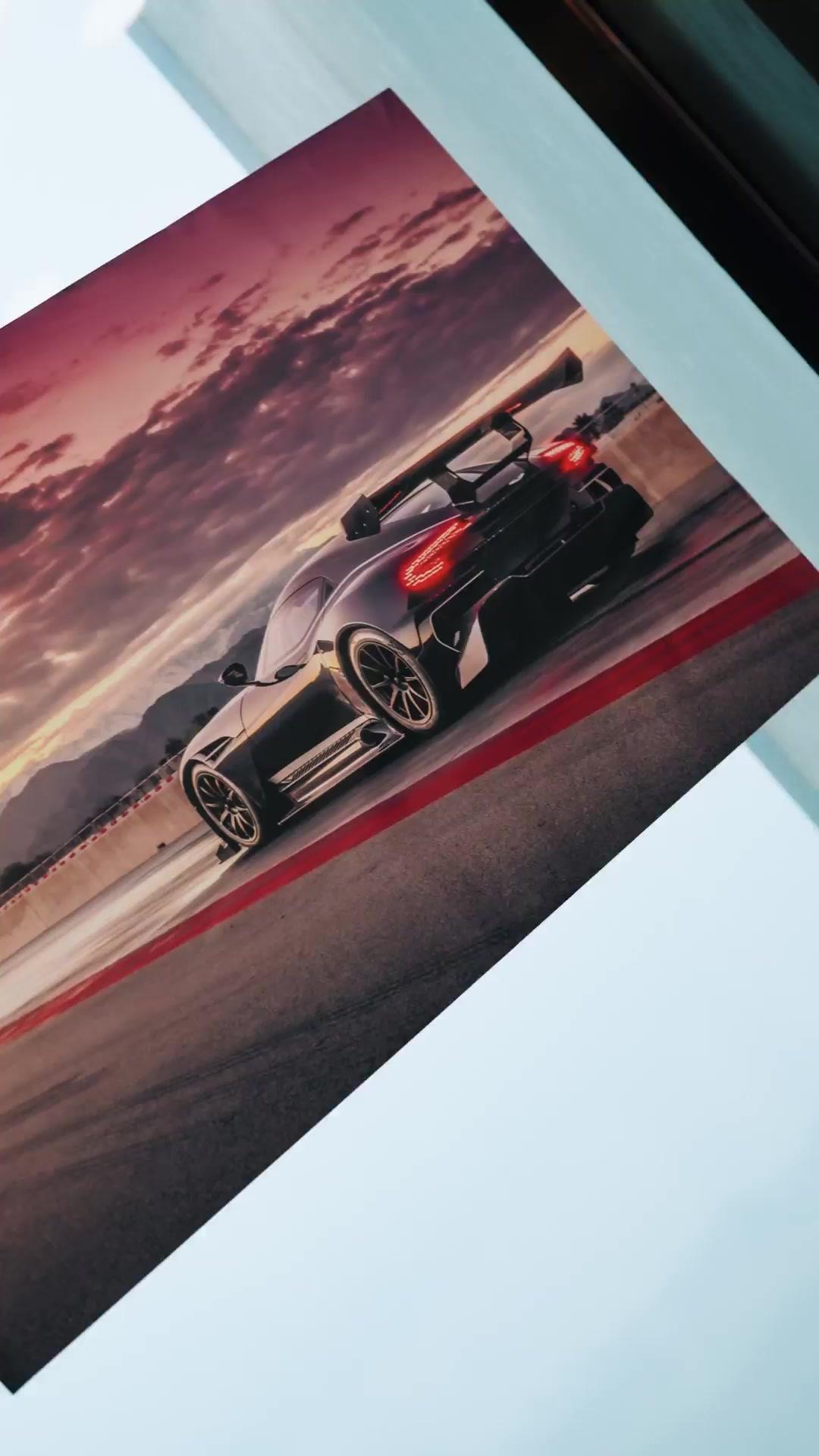 Mr. Rented, Mr. Right