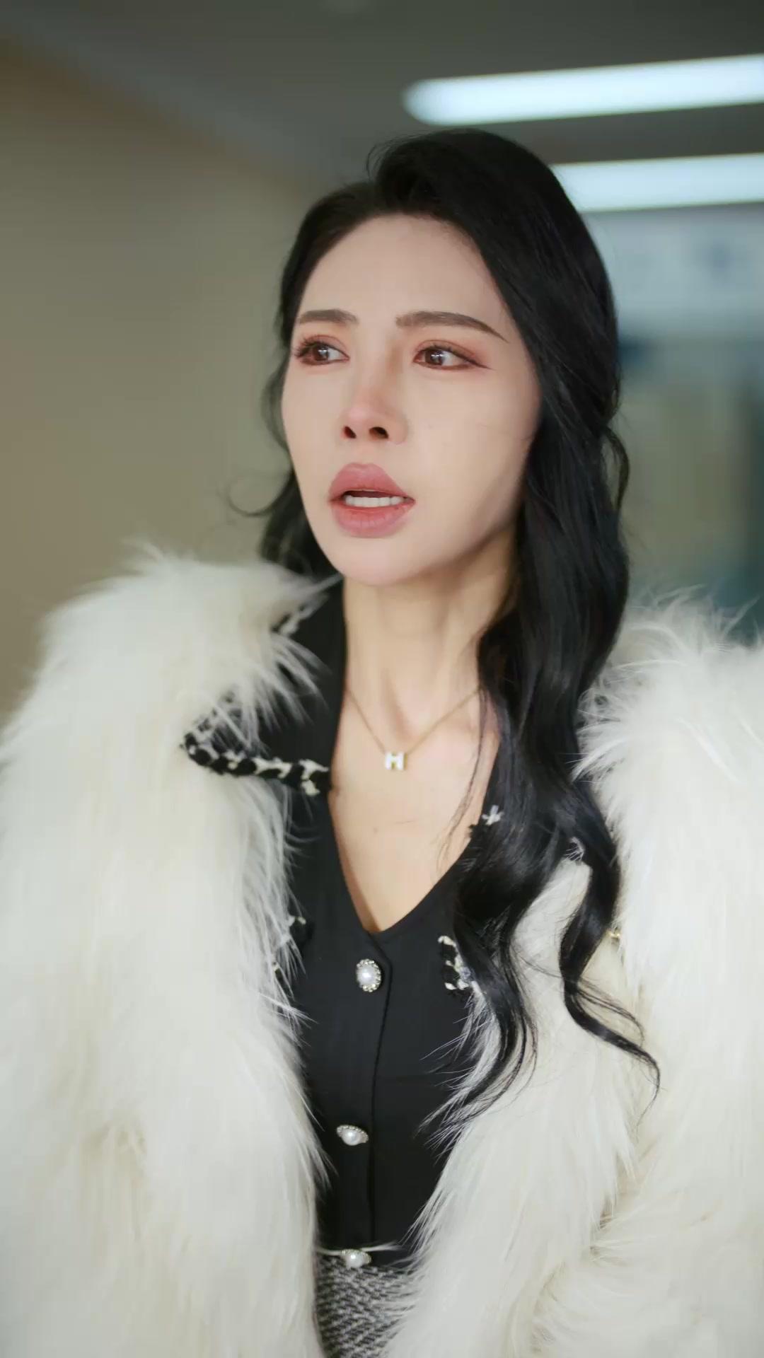 She Had No Idea How Rich I Am!