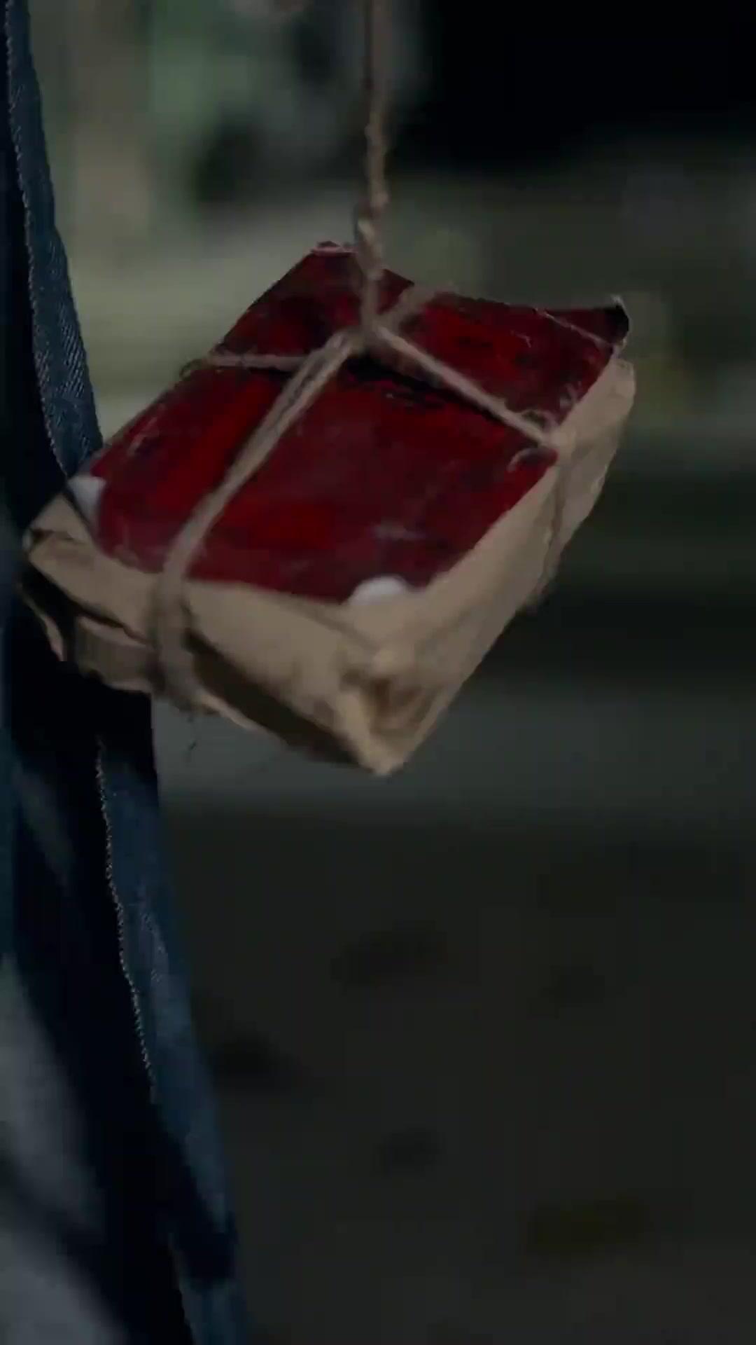 Roter Staub, kalte Klinge