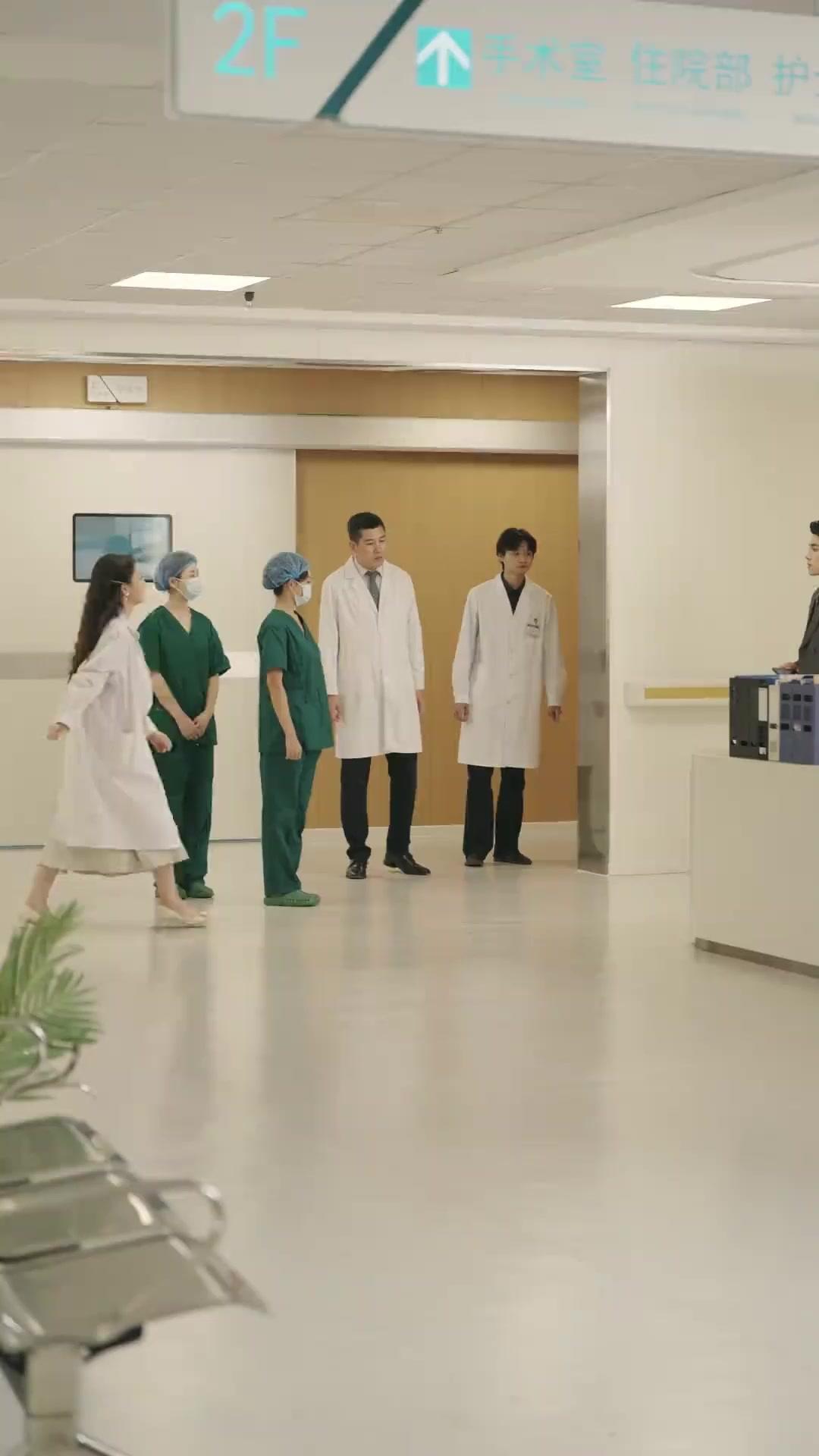 (Dublagem)Da Sombra à Rainha