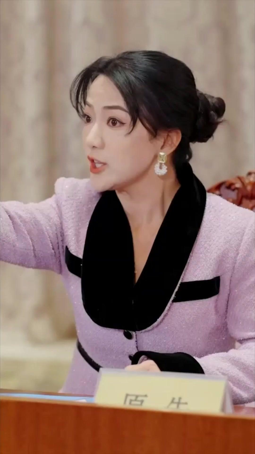 (Doblado)Derribando a la familia tóxica con mi suegra