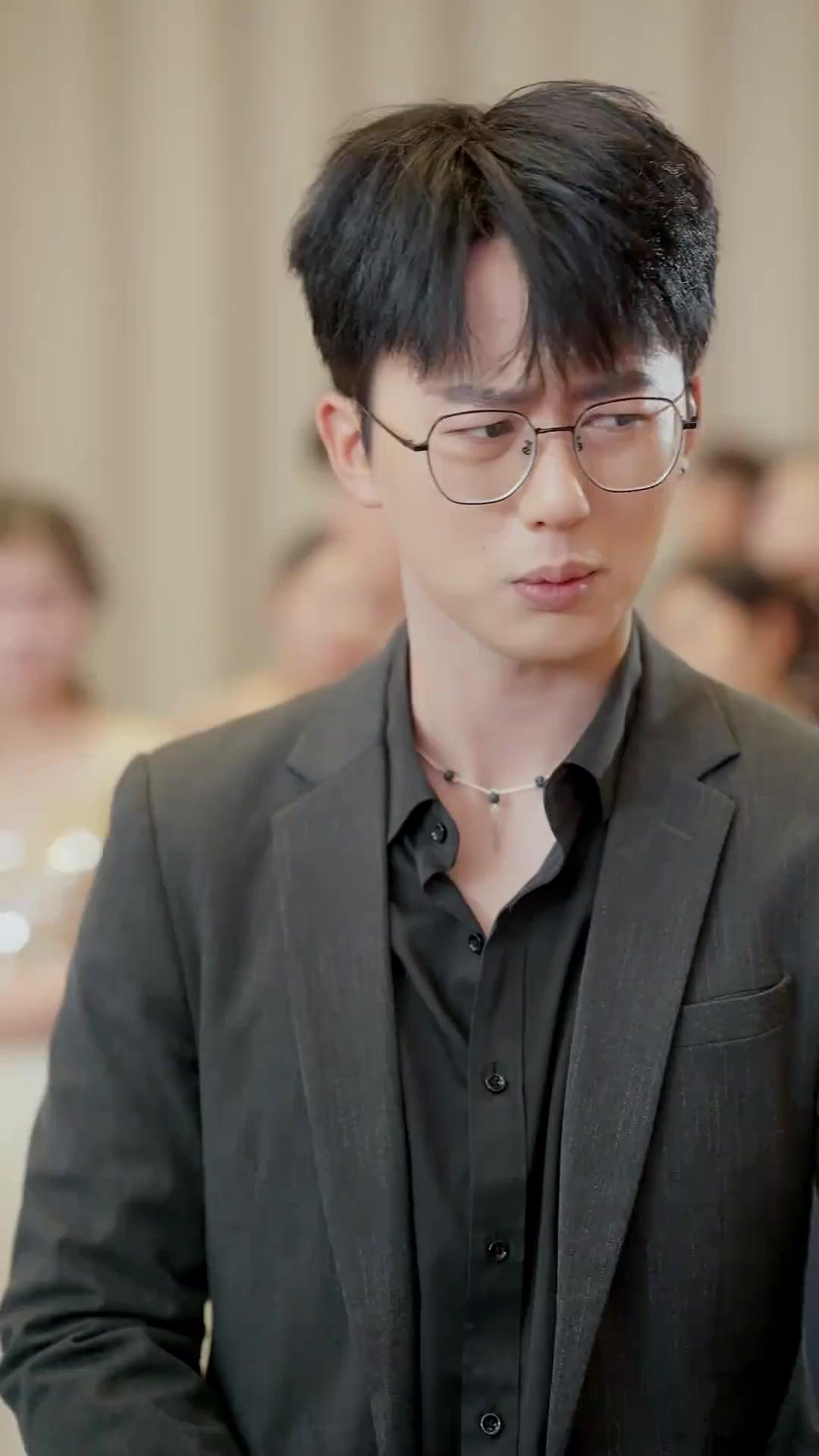 الحب مقابل العمر