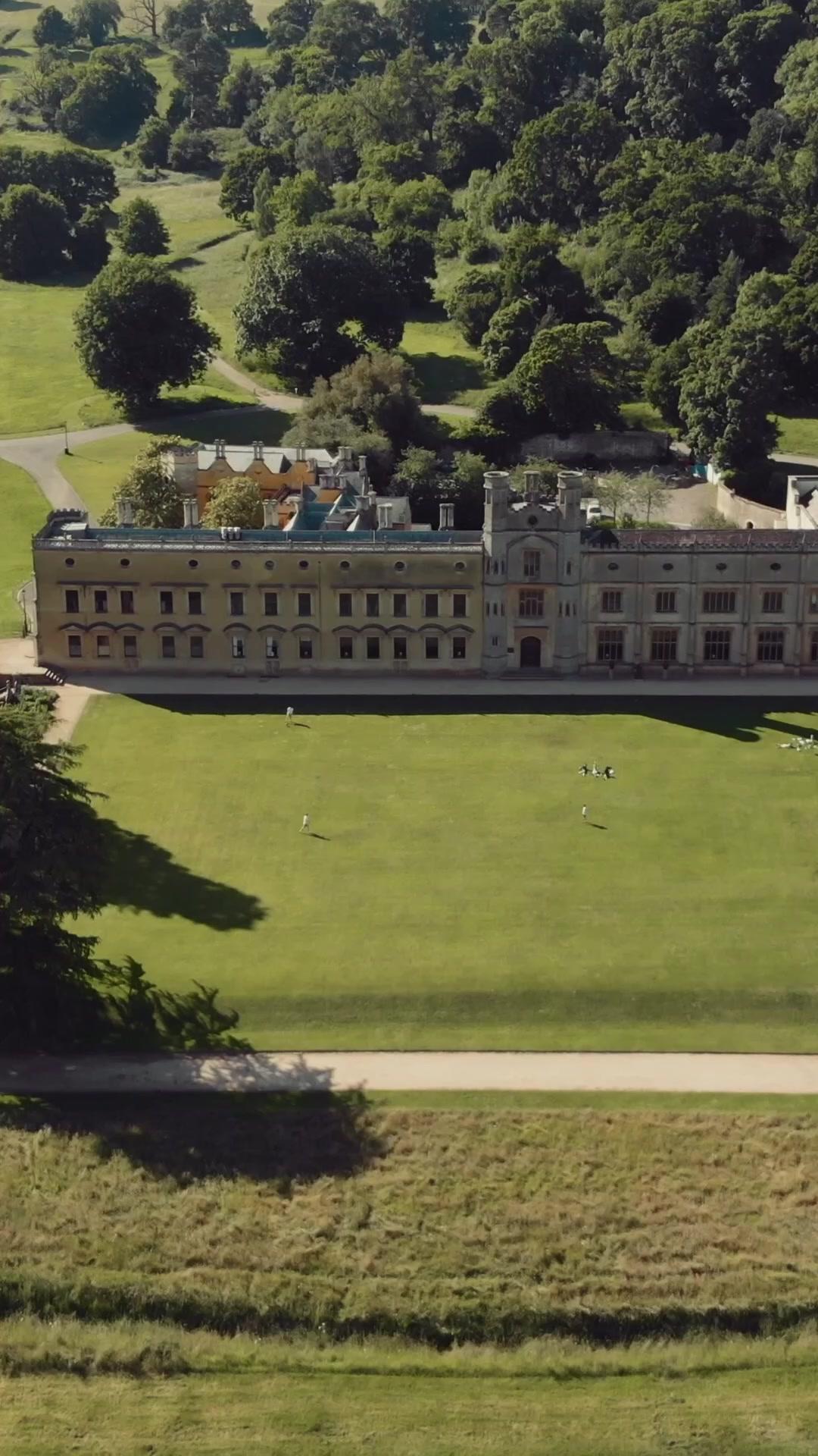 The Mafia Boss' Secret Maid