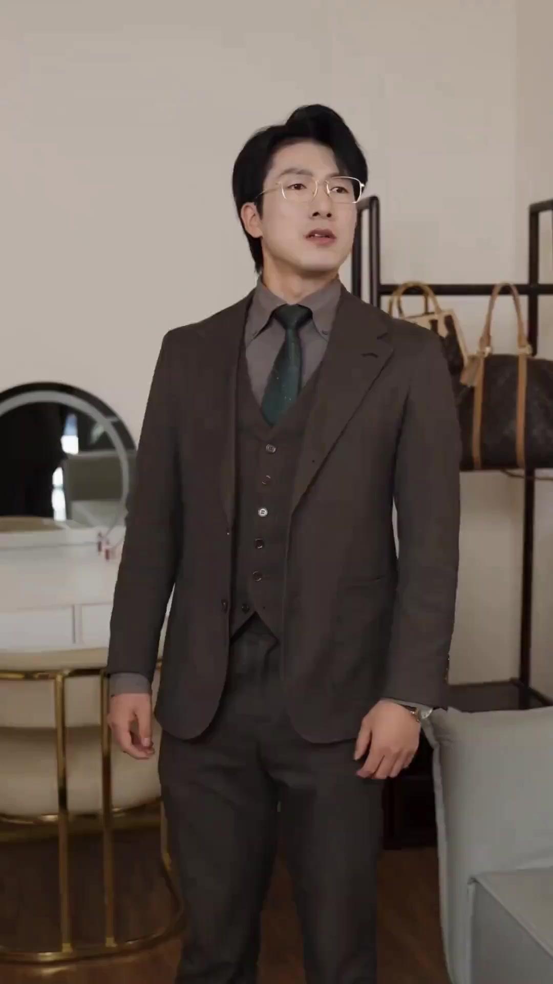 (Dubbed)Spoiled Brat vs. the Wrong Family