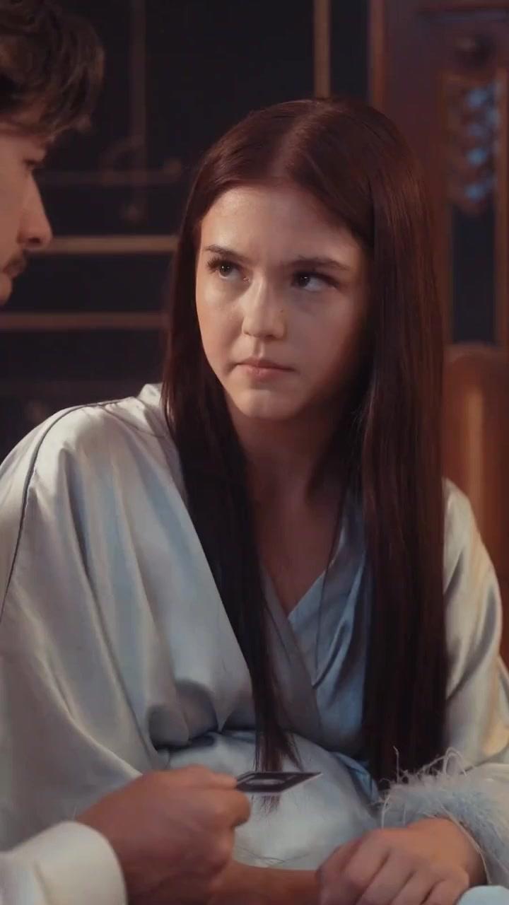 अरबपति के जुड़वाँ, प्यार