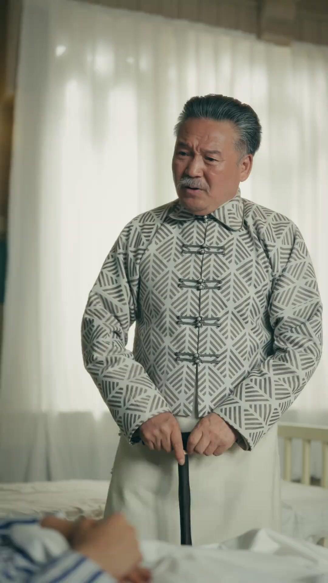 うちのパパは司令官！？～靴を磨く娘の奇跡～