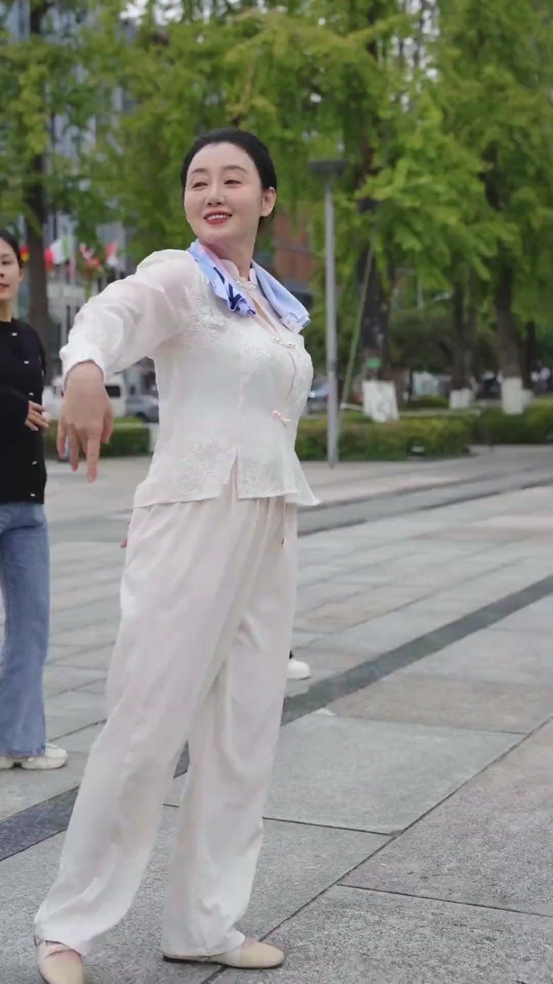 DANSE DE LA VENGEANCE