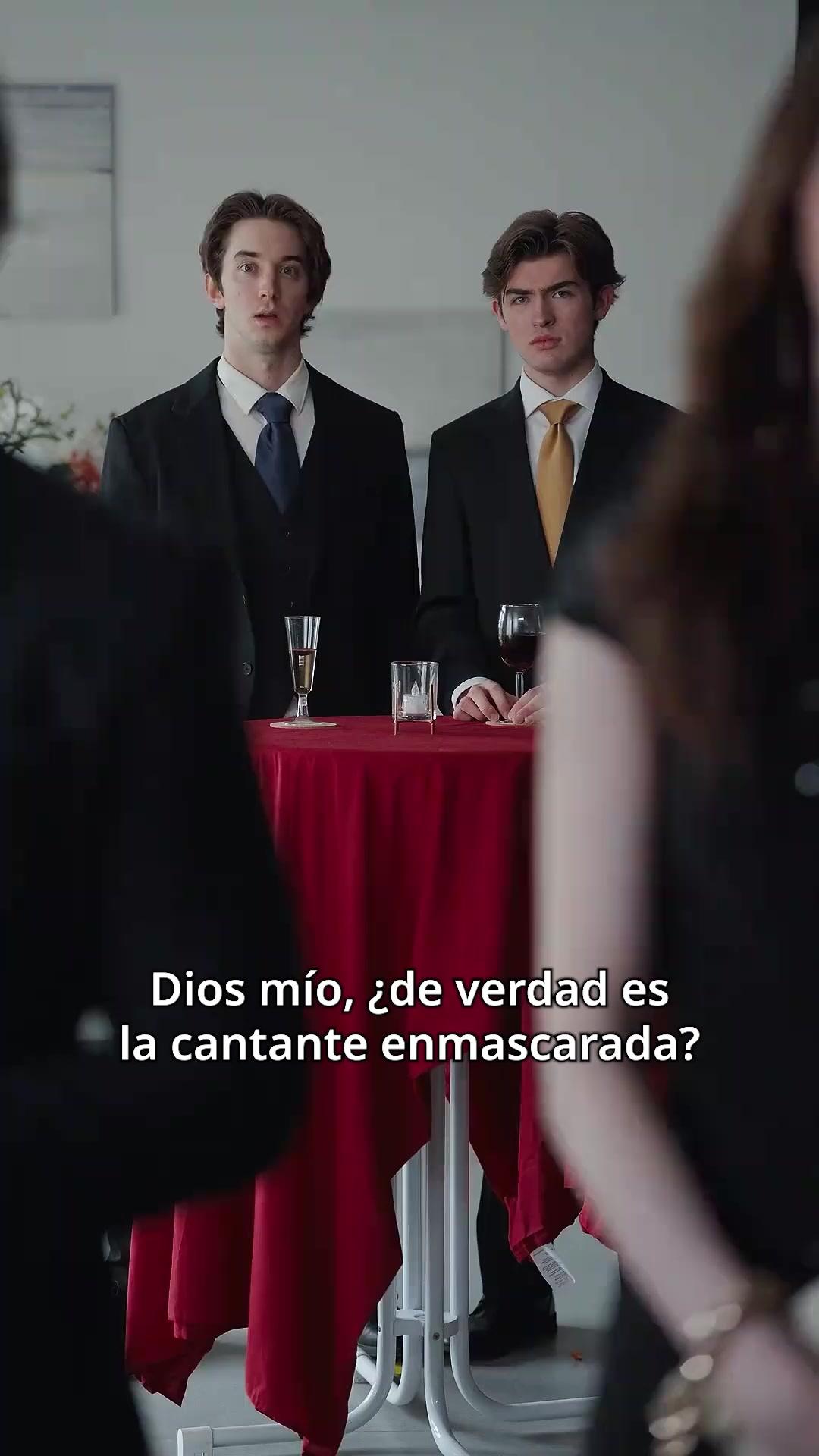 (Doblado)Reina de la música