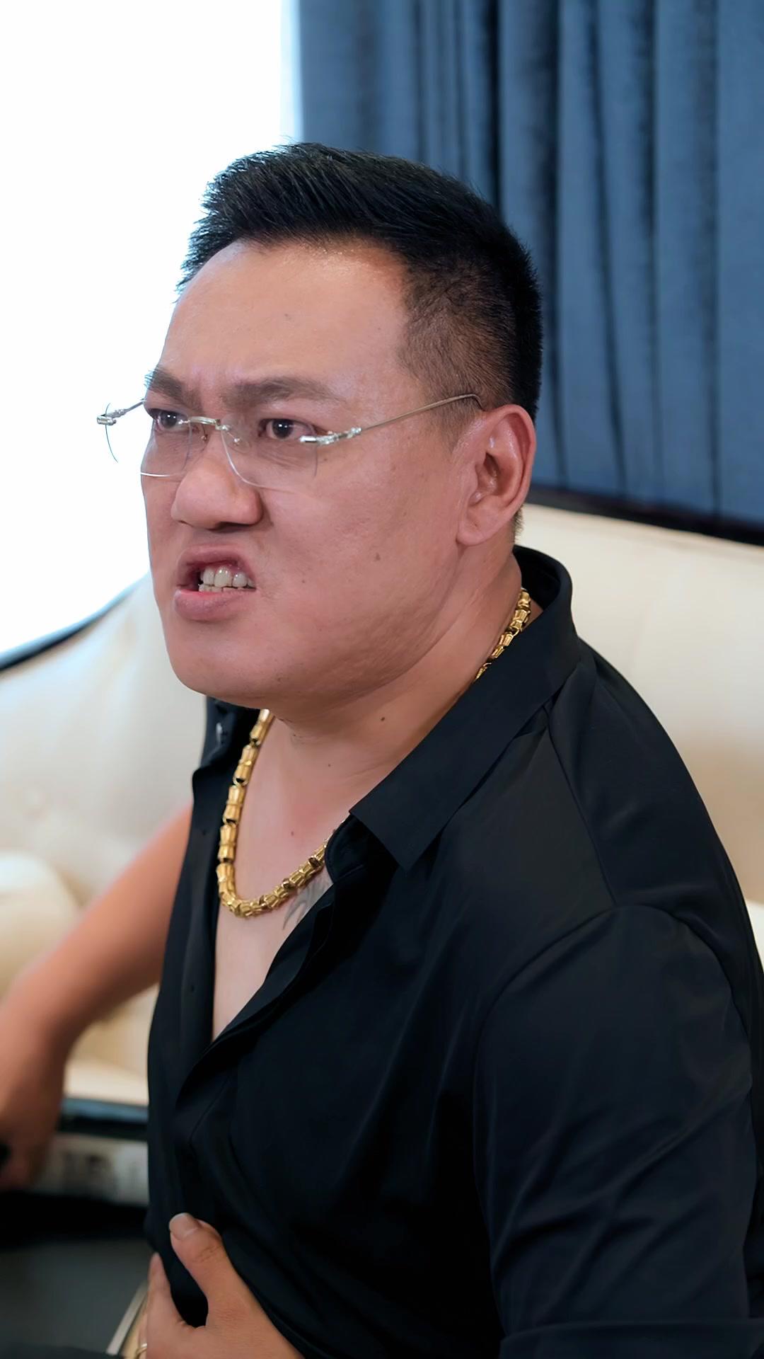 Kehidupan Ganda Seorang Satpam