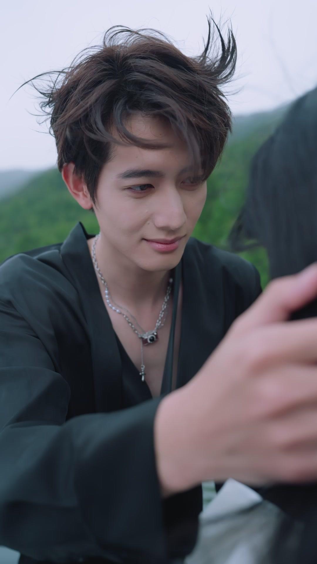 Kelemahannya Hanya Pura-pura