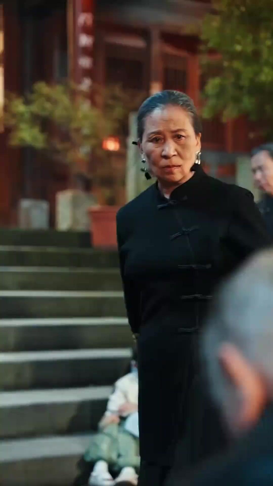 The Grandma Everyone Kneels To