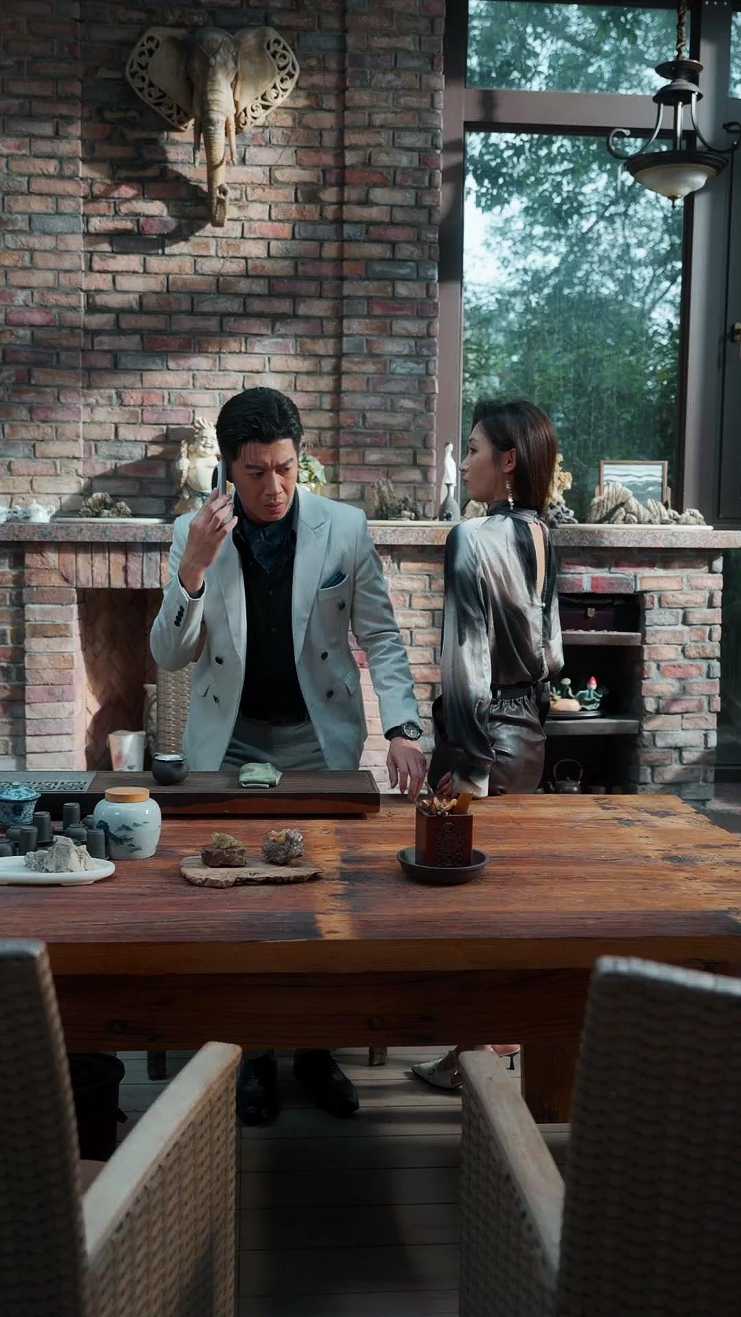 Wenn Parallelen sich berühren