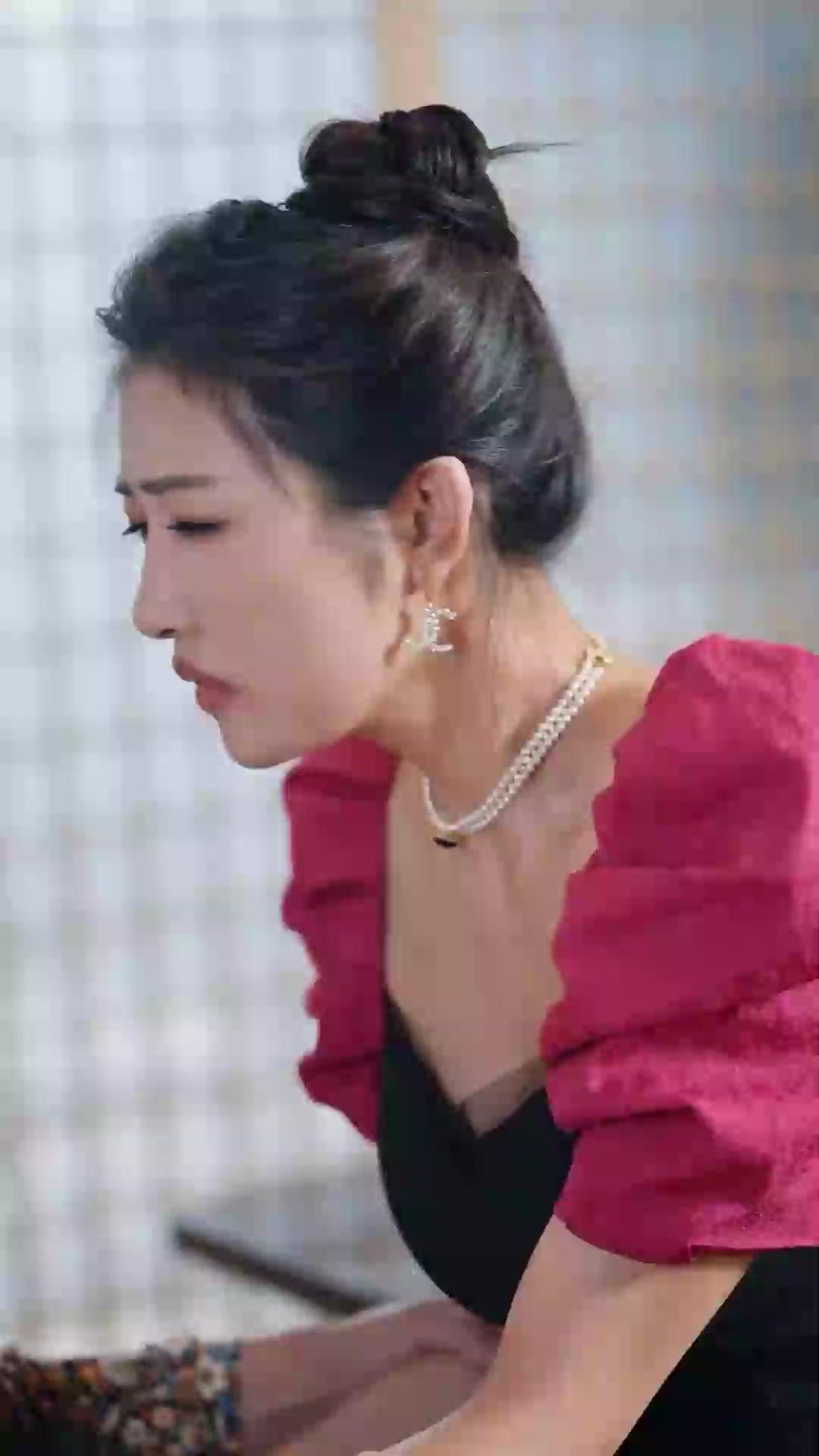 (Dubbed)Phoenix In The Cage