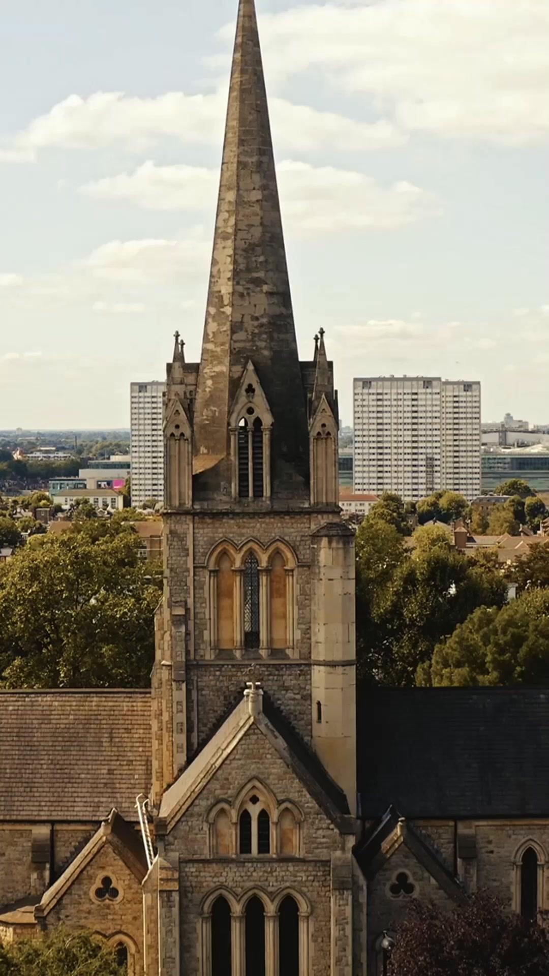 La Segretaria Timida è l'Ereditiera