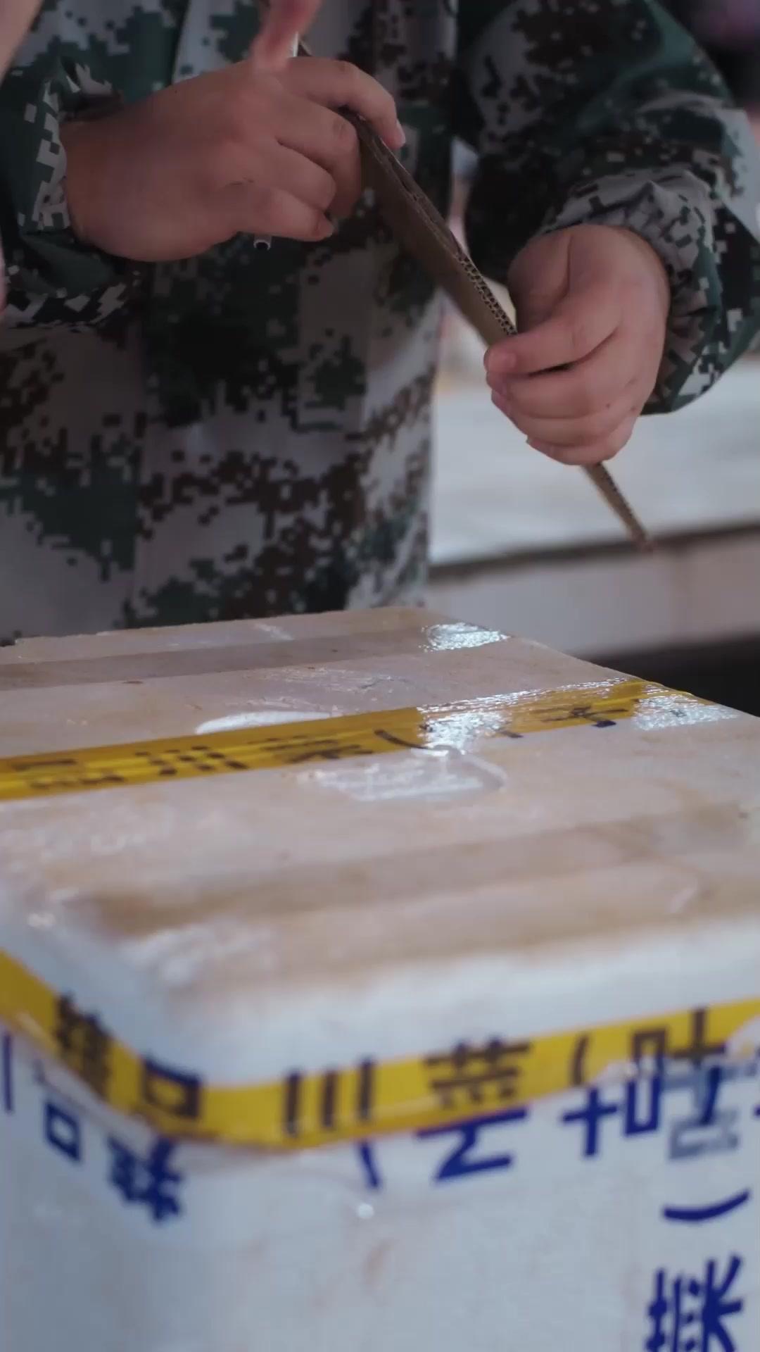 Minhas Filhas Escolheram a Ladra, Eu Ri