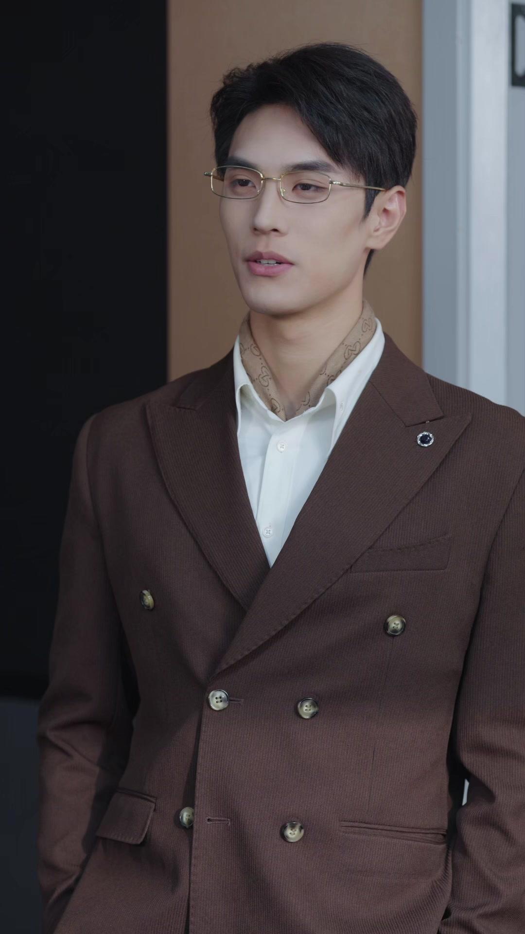 Bukan Untuk Dicintai