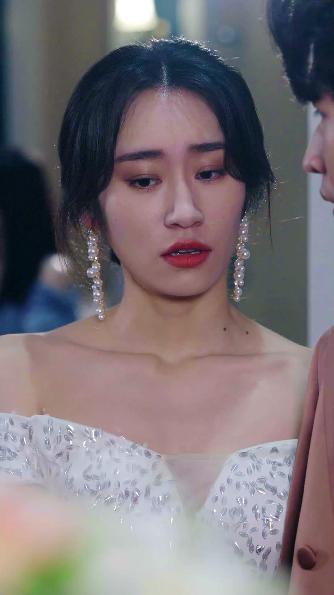 OUPS ! J’AI ÉPOUSÉ UN MILLIARDAIRE.