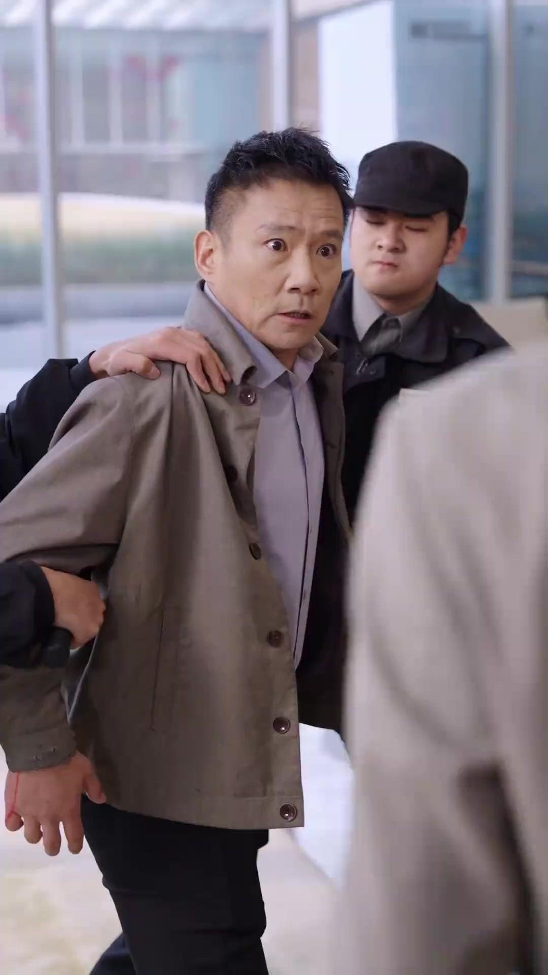 عودة أبي ليكشف خيانة الخطيب