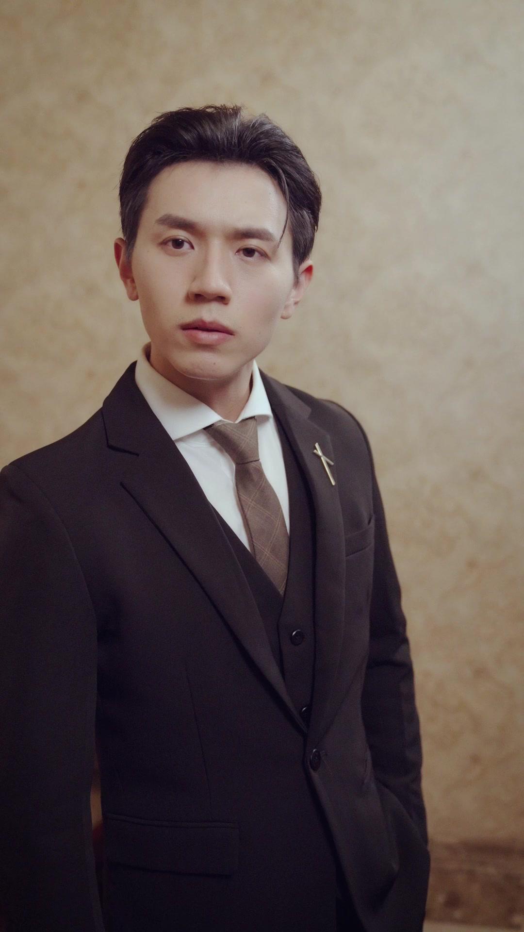 Identitas yang Terbongkar