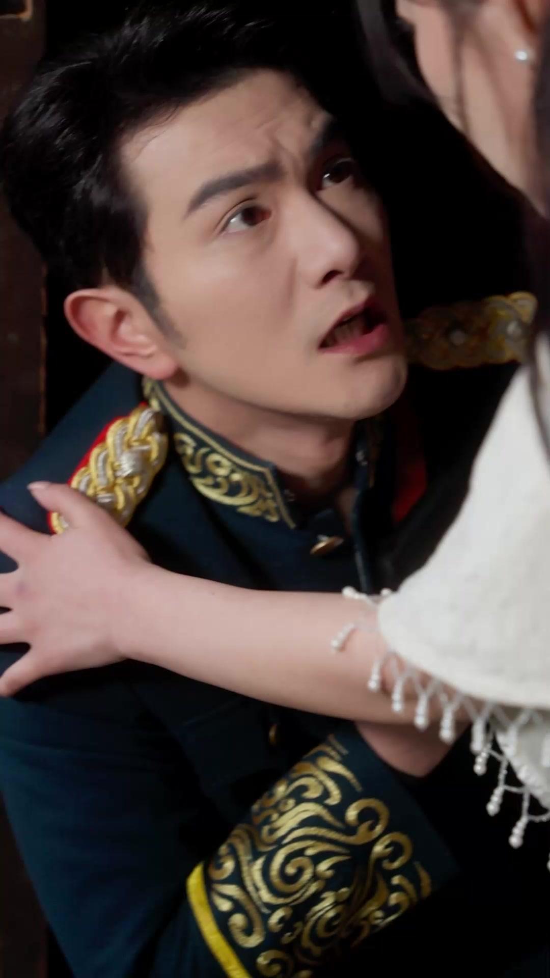 Entre cenizas, volvió por ella