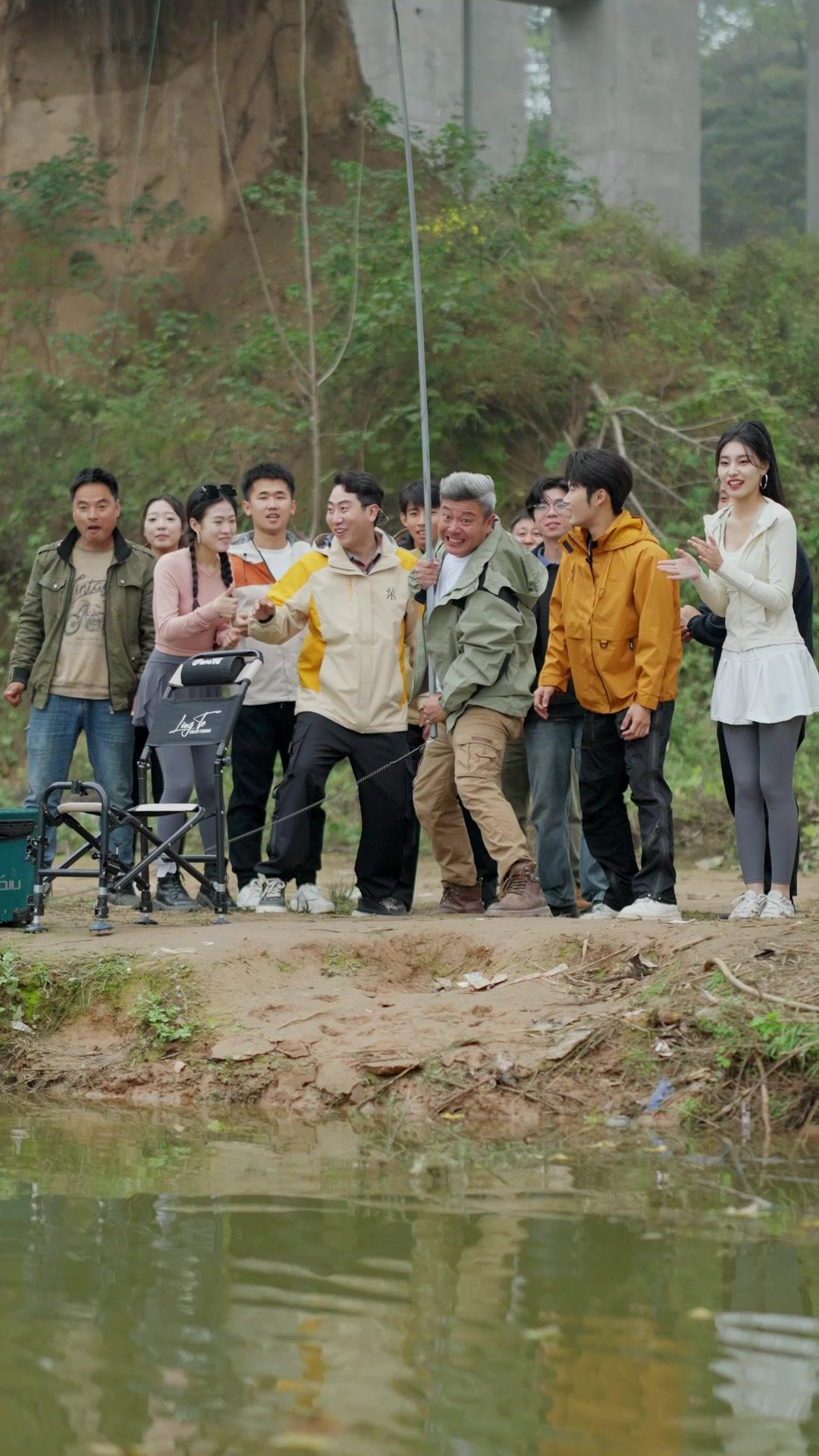 Da Morte à Evolução: O Monstro do Lago