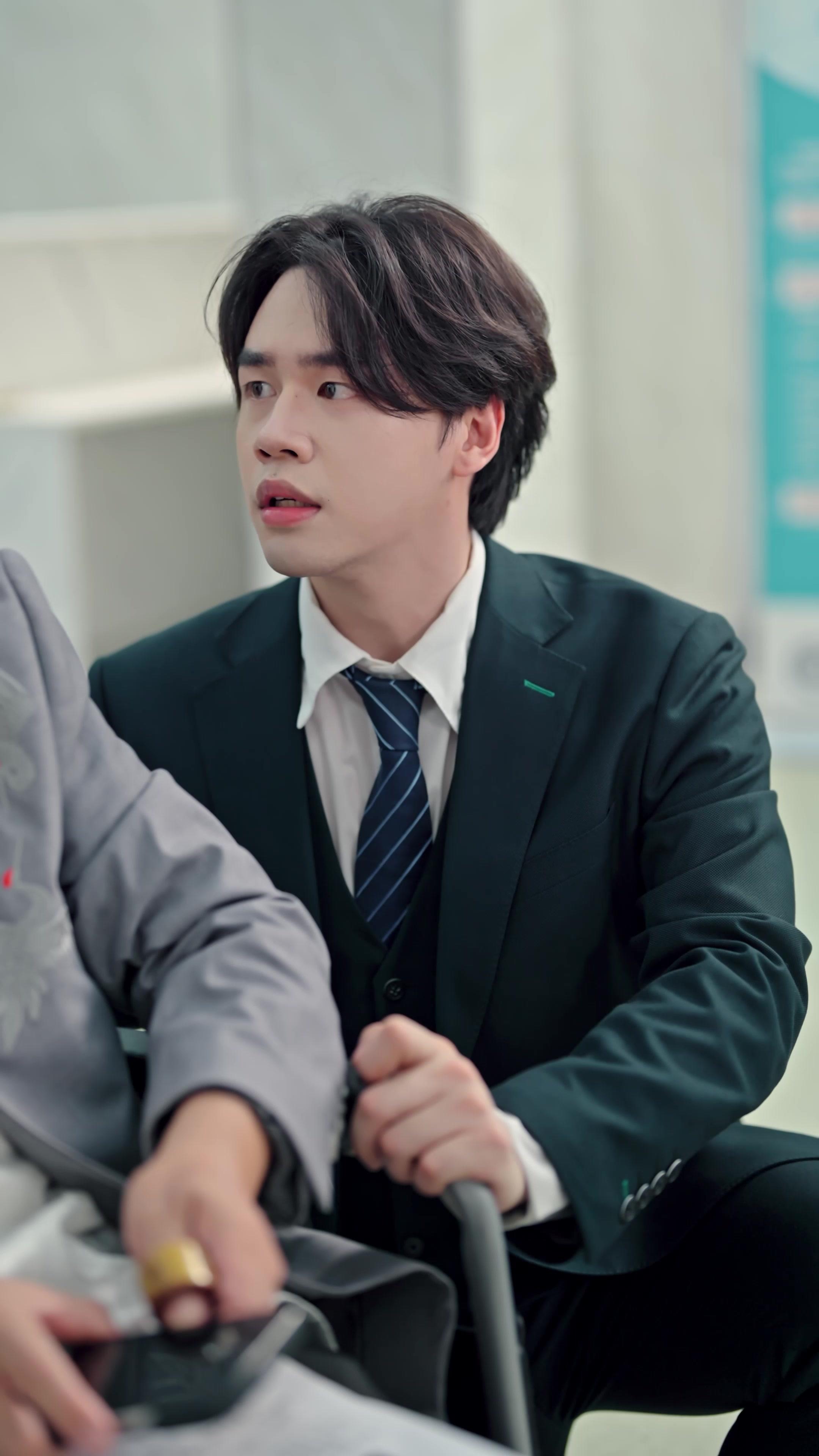 Hired a Billionaire as Baby’s Dad 