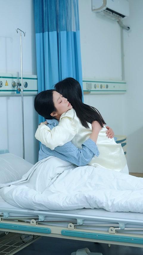 FAUX SANG, VRAI AMOUR