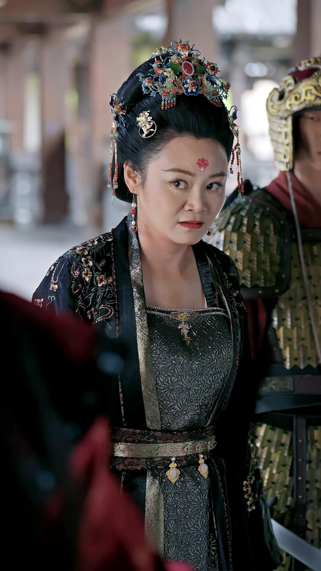 سيف الطاغية: صعود الأمير المنبوذ