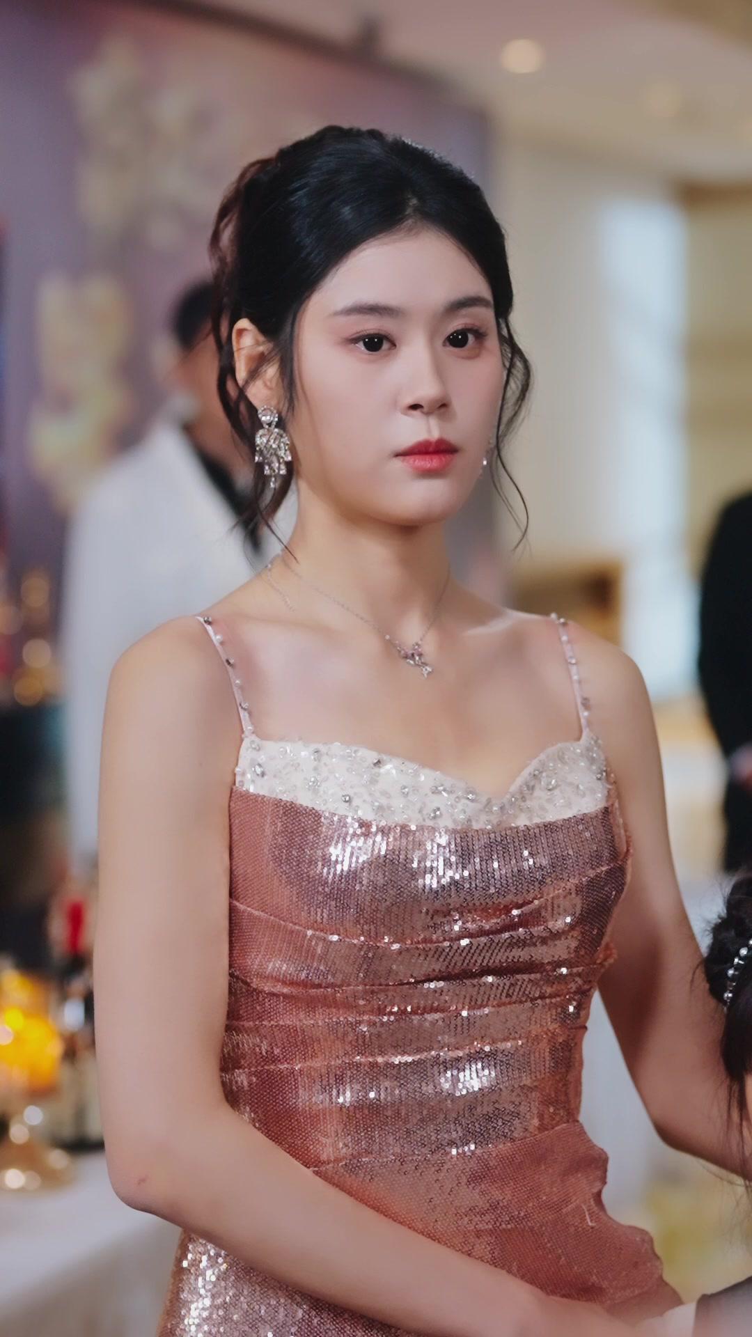 My Useless Uncle Made Me A Billionaire Heiress