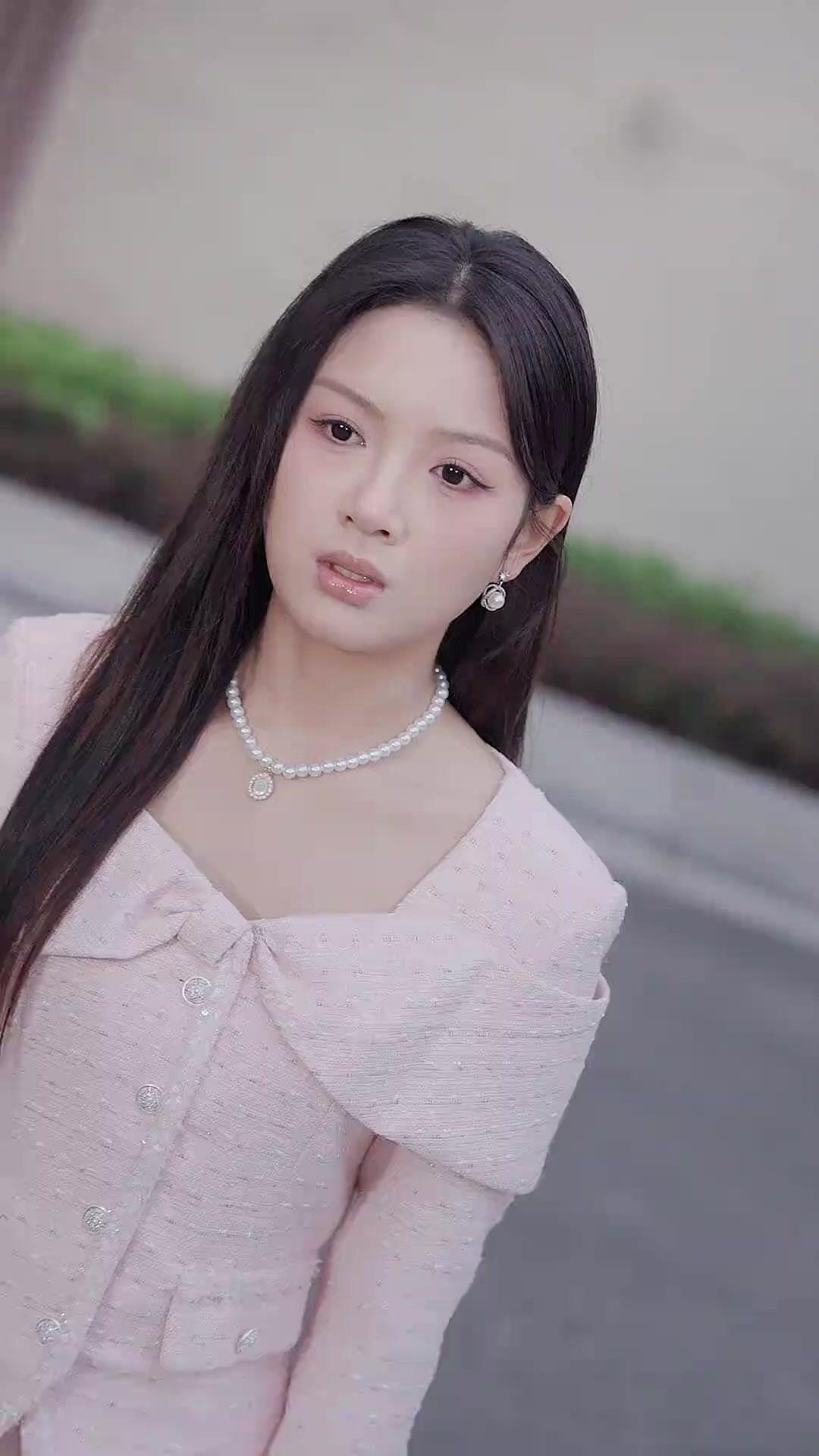 Lỡ Lầm Nơi Anh