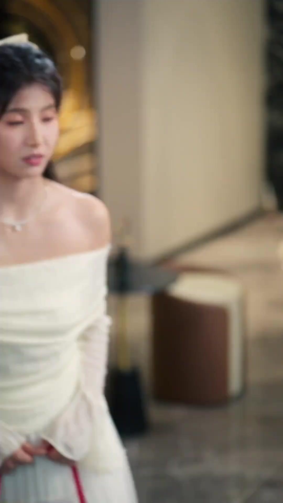 (Sulih suara)Sulih suaraPelindung Sang Mawar