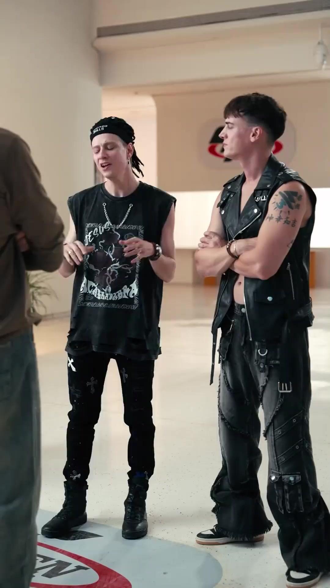 (Doblado) El dios de la velocida