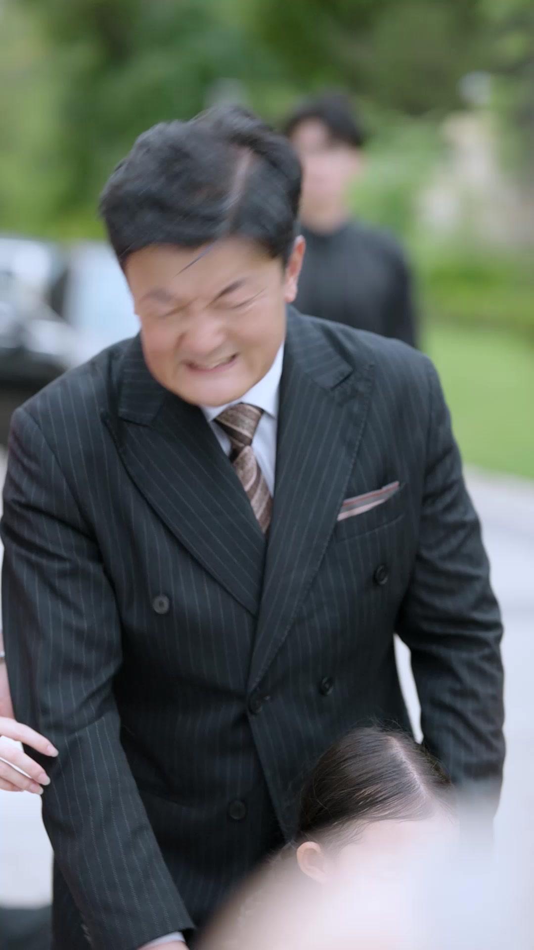 Daddy, Don’t Let Mommy Go