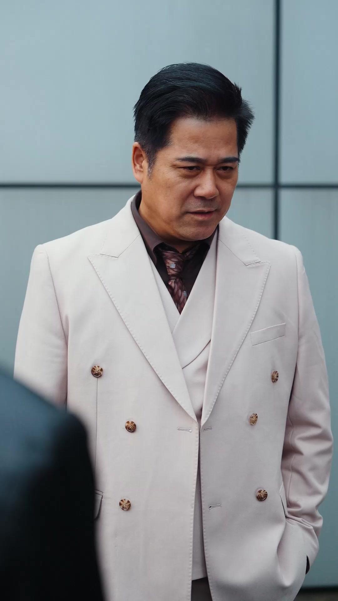 穿成炮灰後，我用「心聲」罩全家