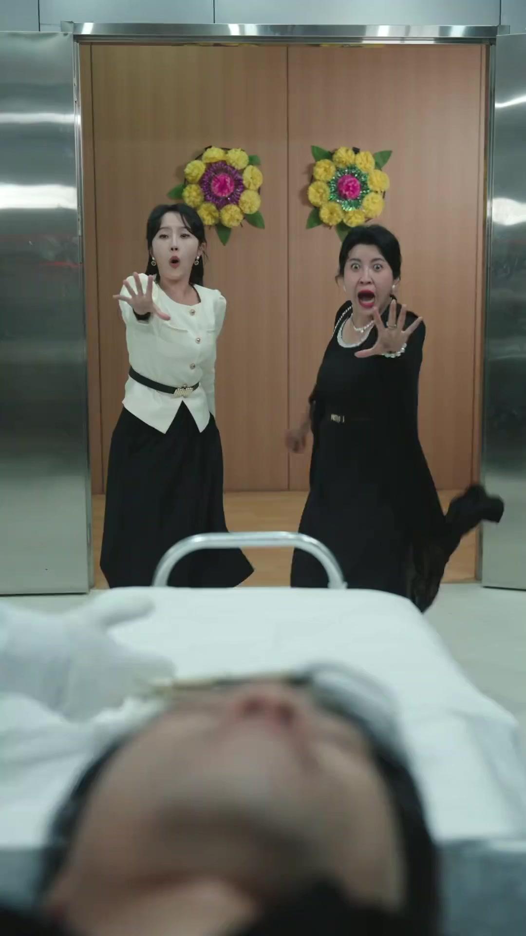 Isteri Gila Hancurkan Suami Pura-Pura Mati