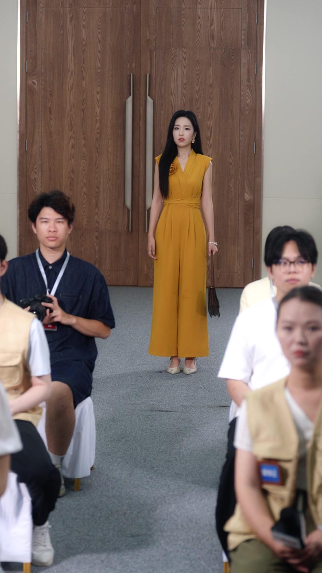 Bunga Berduri di Ruang Sidang