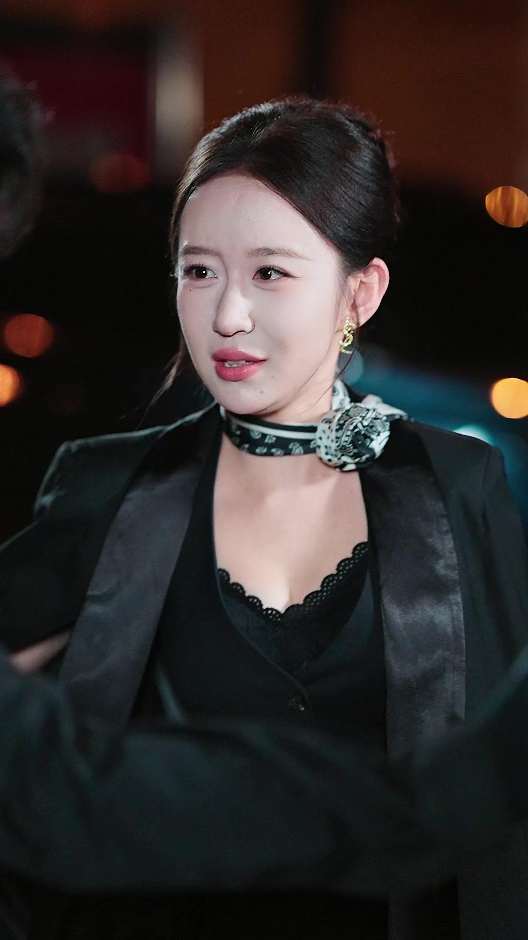 Girls, I Only Guard Doors