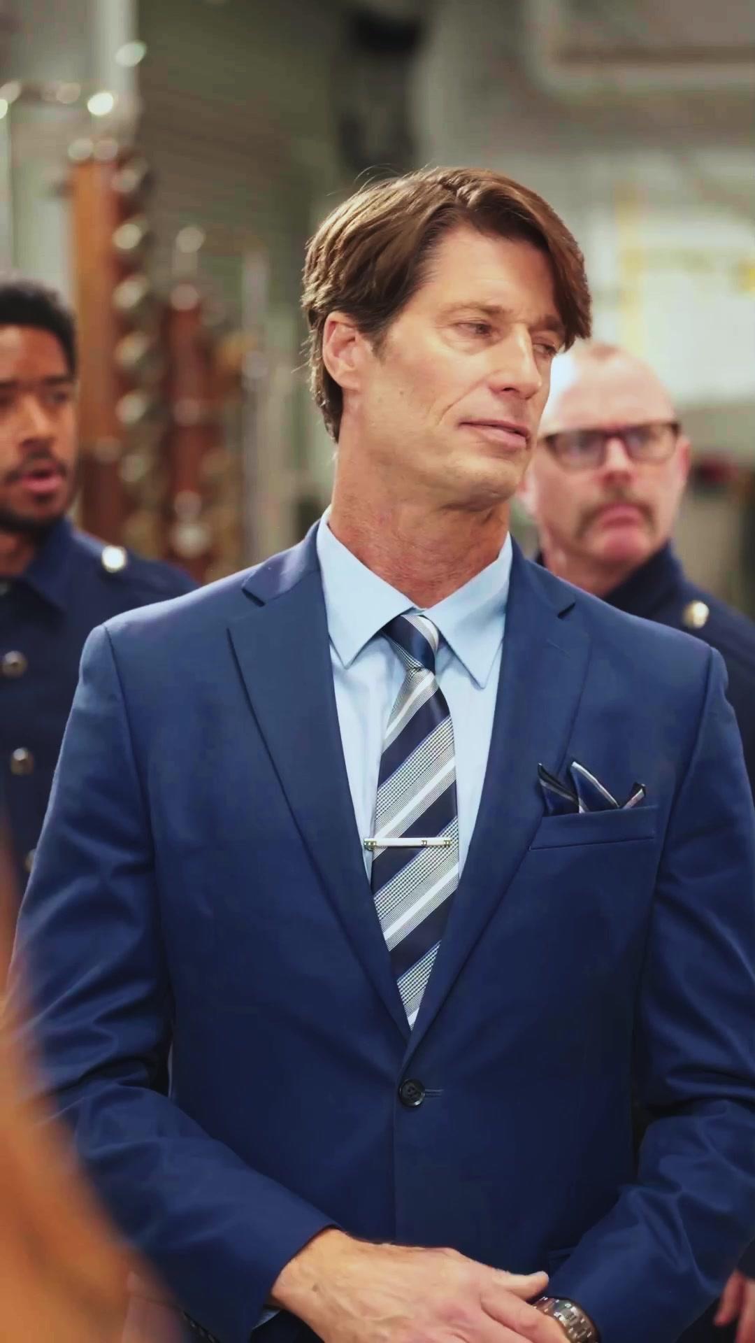  Love, Lies, and Christmas Surprise