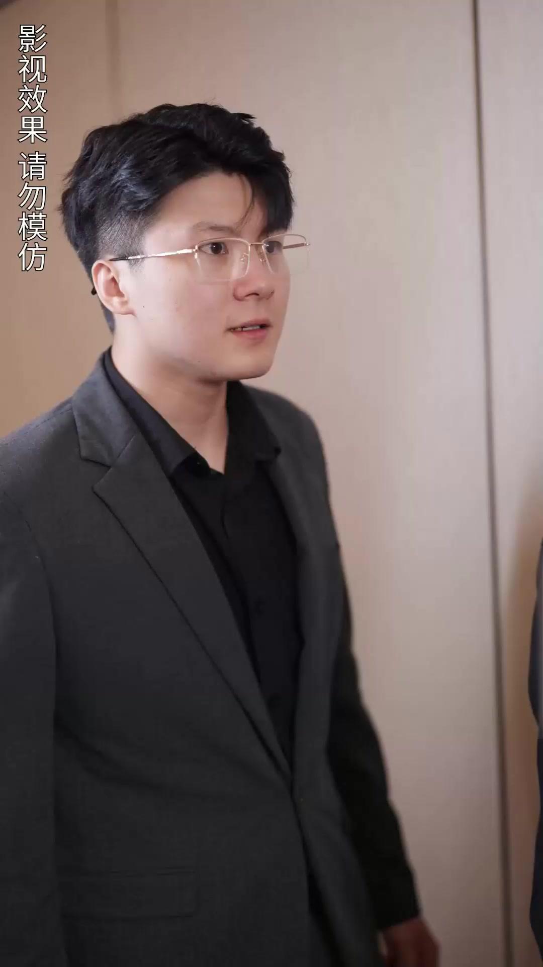 Setelah Putus, Aku Jadi Kekasih Pamannya