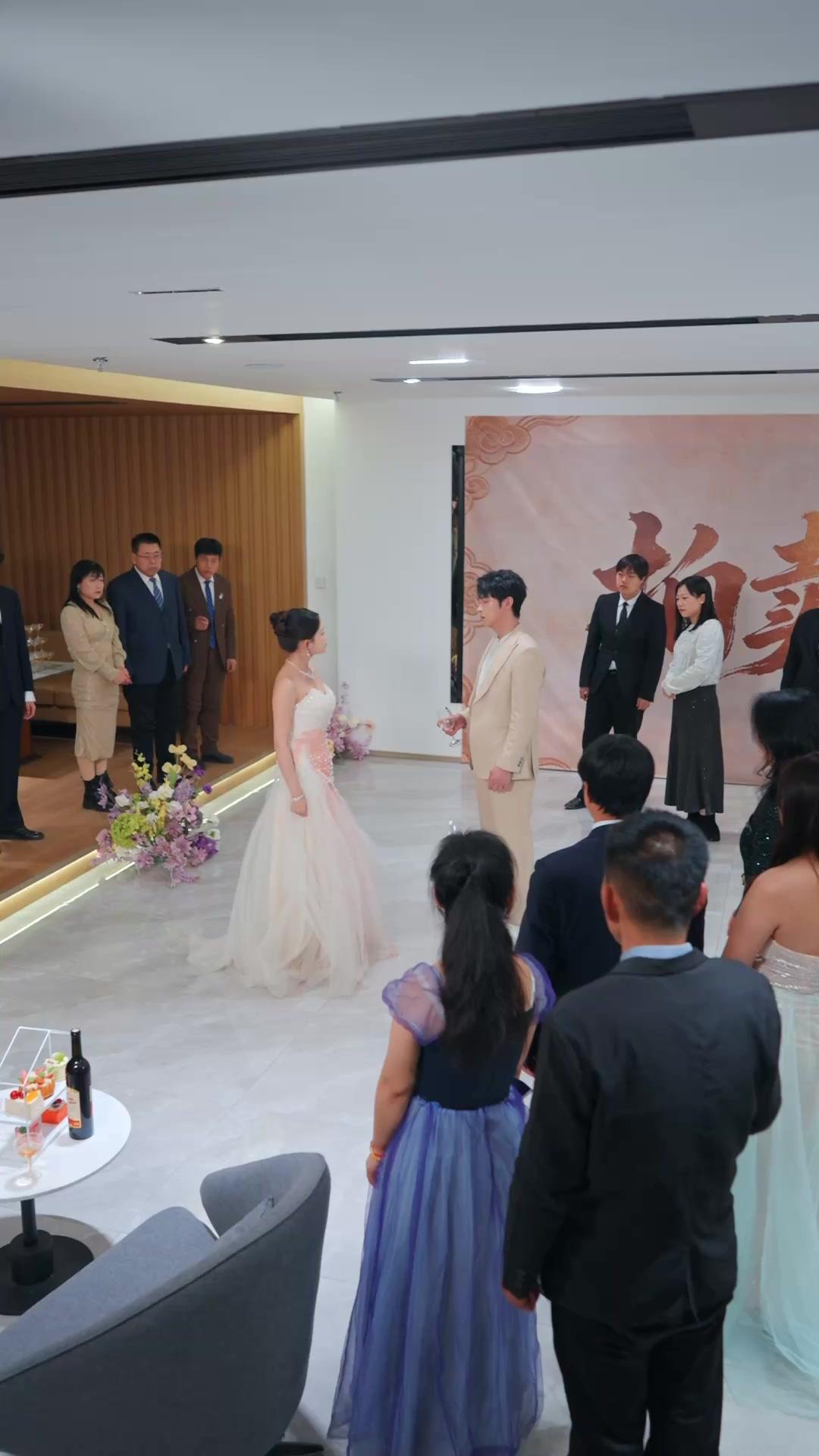 窮養二十年，開局配總裁