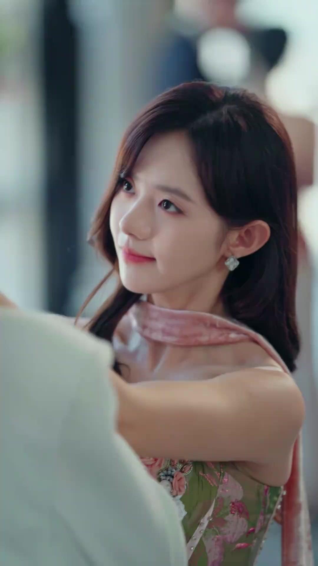 Trả Lại Anh Cả Thế Giới