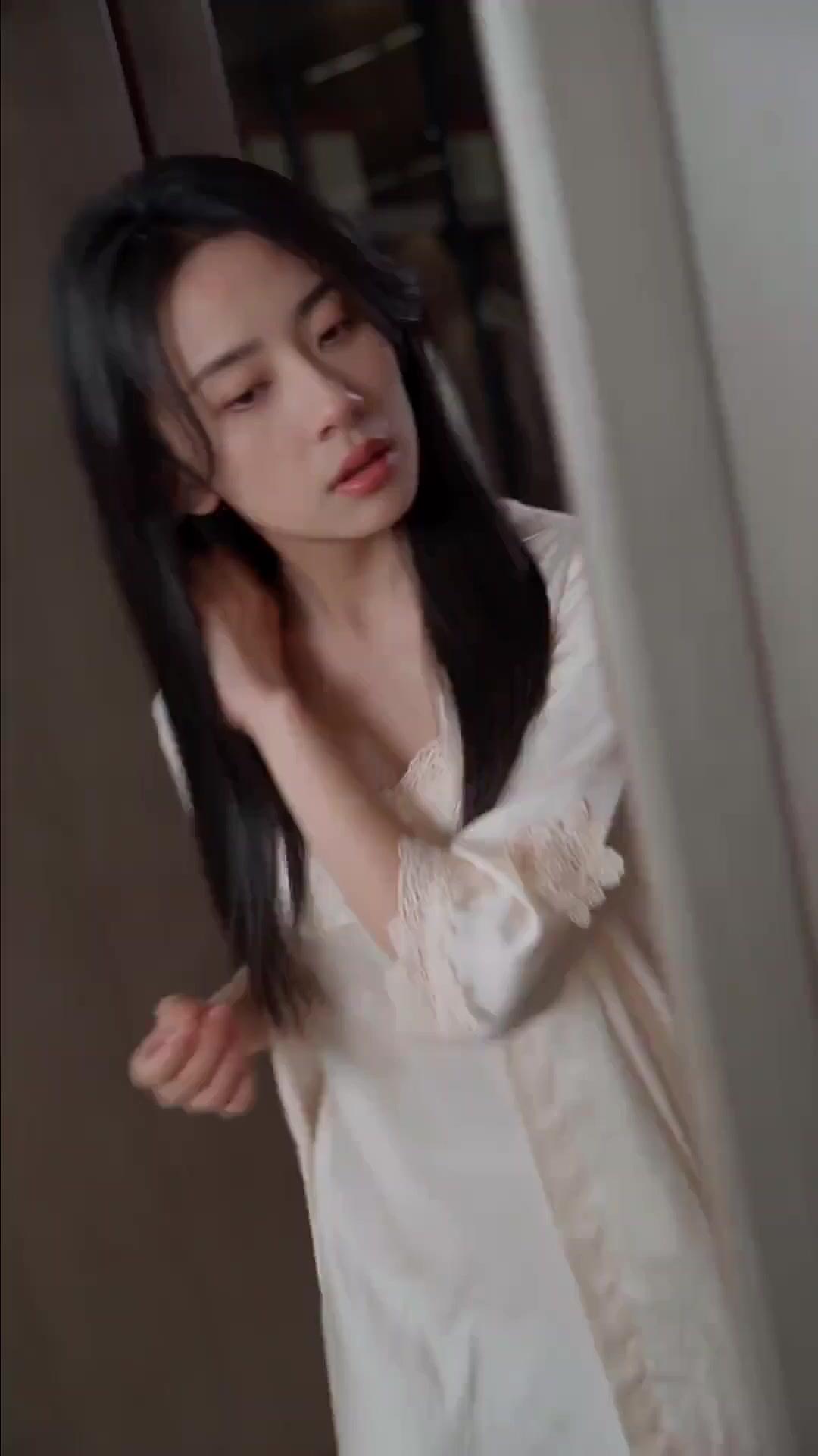 (Dubbed)Forbidden Desire