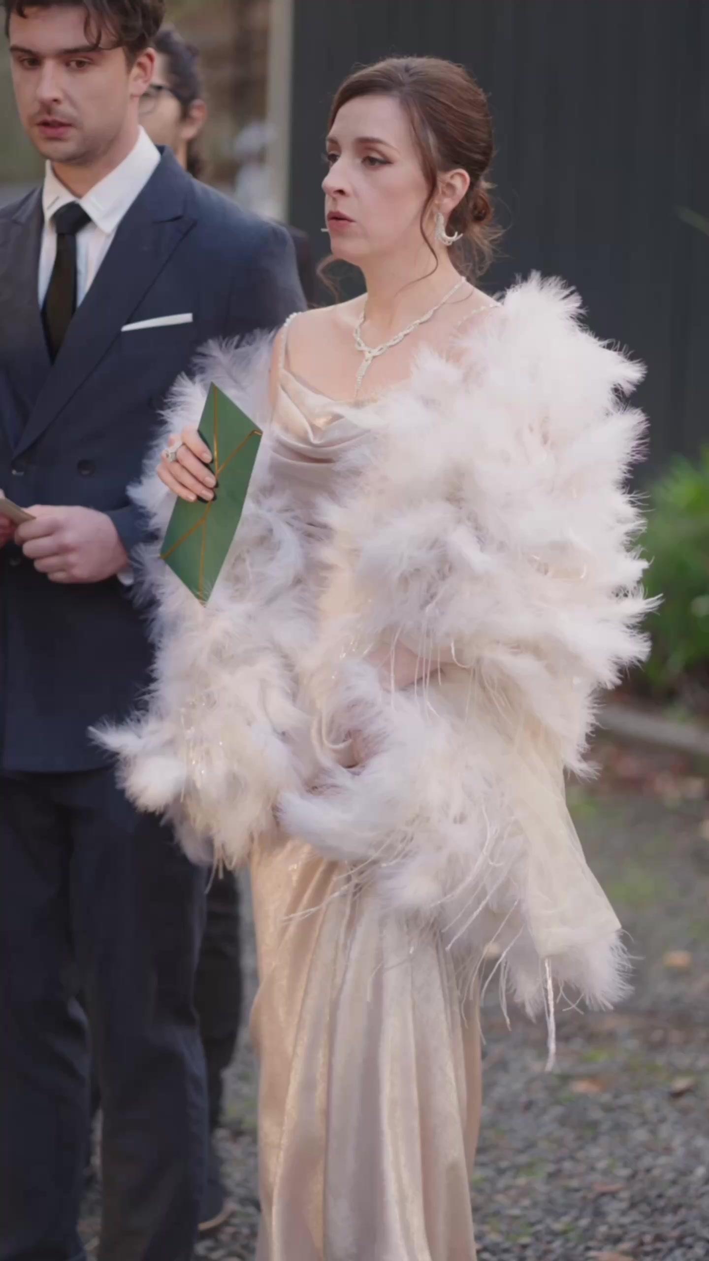 Ten Billion Housewife